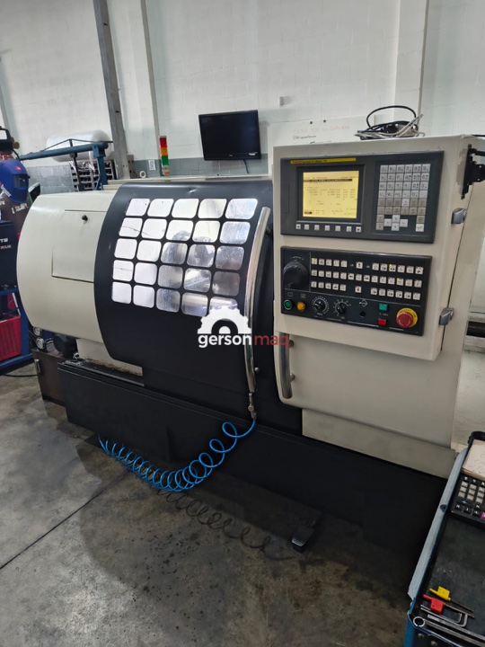TORNO CNC SMTC ANO 2009 - 400 X 1000 mm - FANUC